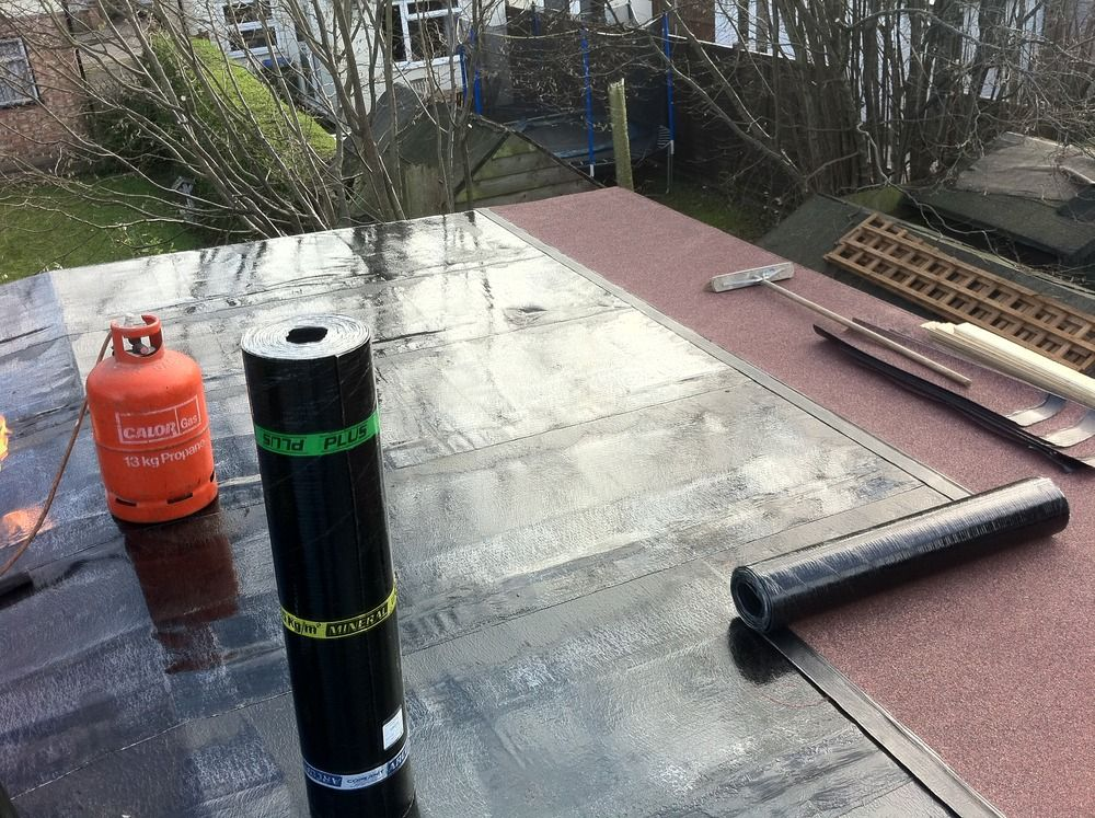 Flat roof felt installation