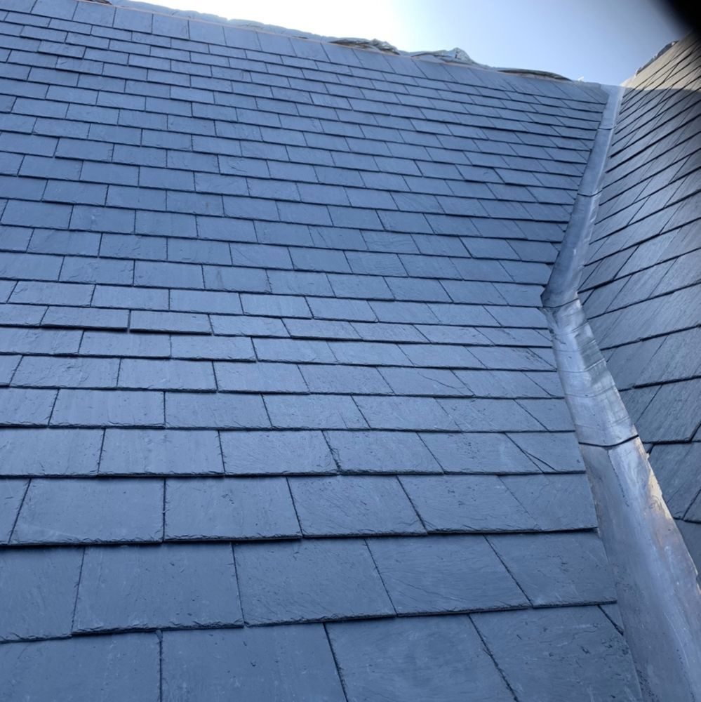 Slate roof with lead valley